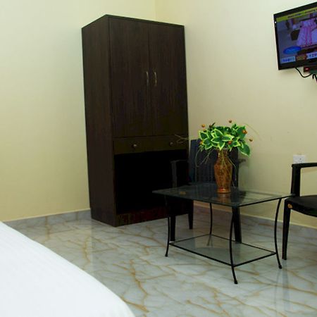 Rbr Suites كالانغيُت المظهر الخارجي الصورة
